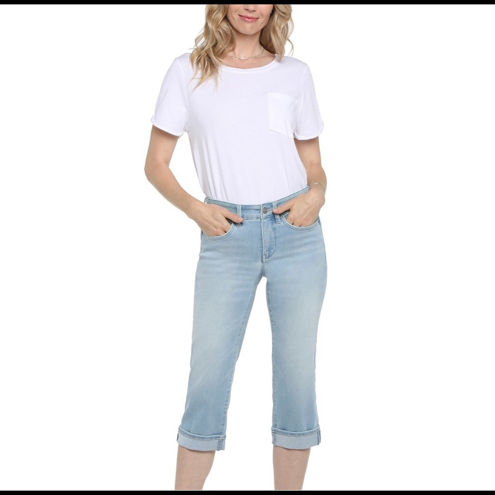 NYDJ NWOT Marilyn Capri size 16